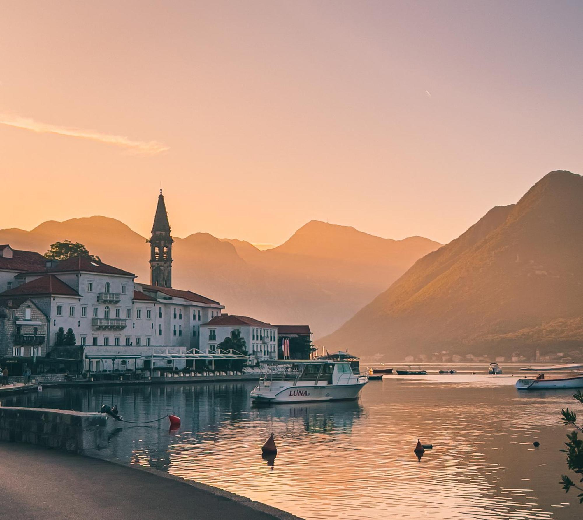 Apartments Visit Perast Exterior photo